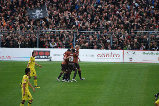 Torjubel bei St. Pauli