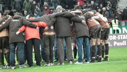 Die Spieler des FC St. Pauli nach Abpfiff