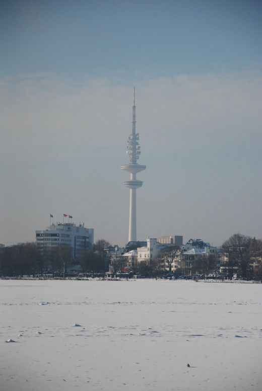 Fernsehturm im Winter 2011-2011