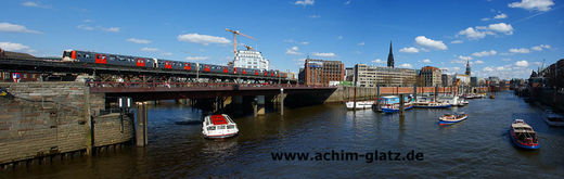 Schiffe-an-der-Speicherstadt-Baumwall