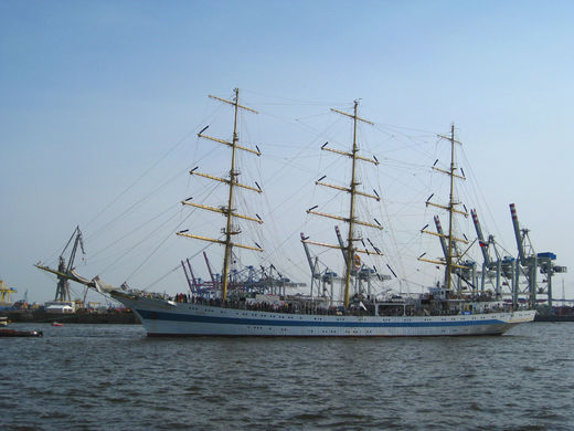 Das russische Segelschulschiff Mir