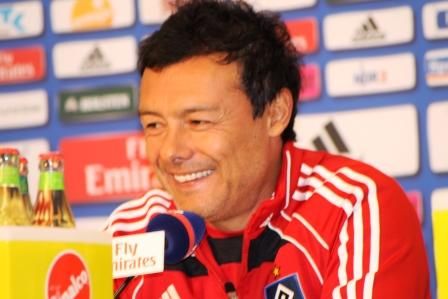 Rodolfo Cardoso bei erster Pressekonferenz als HSV-Interimstrainer