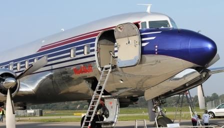 Front der Douglas DC-6B