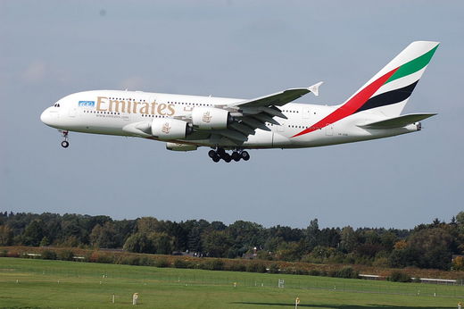 100 Jahre Airport Hamburg Anflug A 380