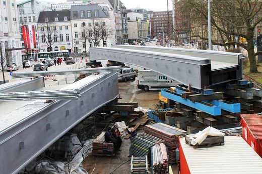 Fertige neue Brückenteile