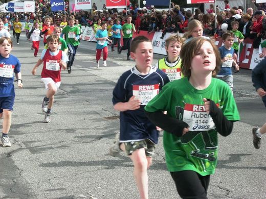 Das Zehntel Haspa-Hamburg-Marathon Jugendlauf