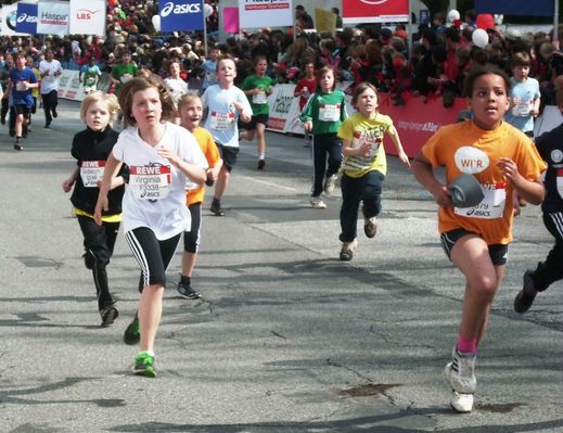 Das Zehntel Haspa-Hamburg-Marathon Jugendlauf