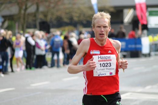 Marathon Hamburg 2012: Lufer mit der Startnummer 1023