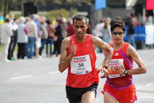 Marathon Hamburg 2012: Lufer mit der Startnummer 34