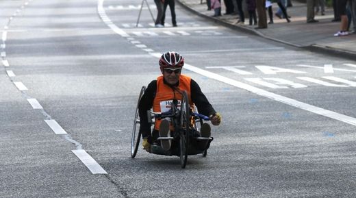 Marathon Hamburg 2012: RollRollstuhlfahrer