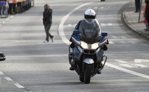 Marathon Hamburg 2012: Polizeivorhut