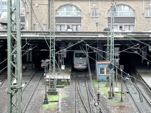 Hauptbahnhof Hamburg Aussenansicht.