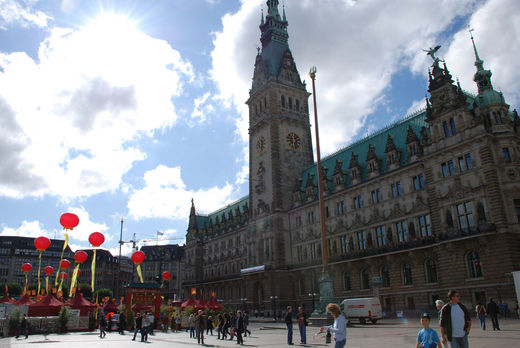 Rathaus mit Chinatown