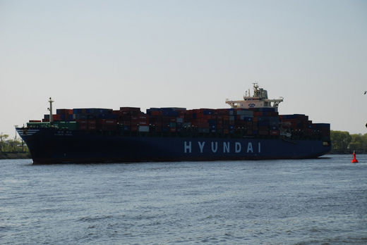 Containerschiff Hyundai