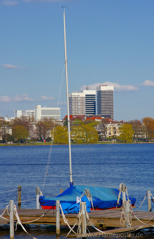 Towers über der Außenalster