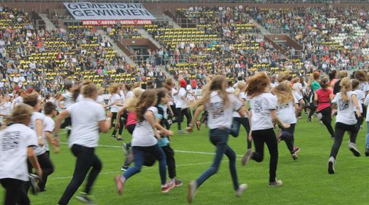 Run aufs Spielfeld 10. Tag der Legenden