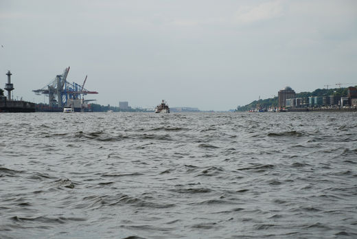 Elbe vor Hamburg