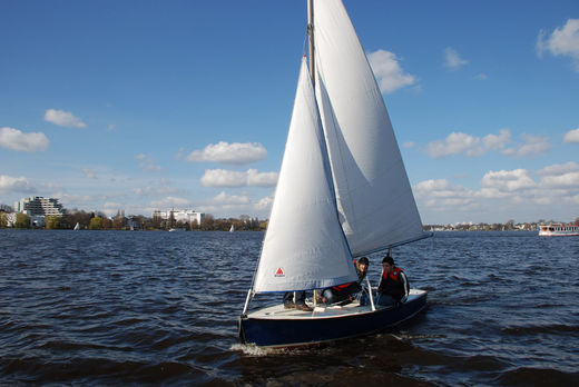 Segelschiff Aussenalster