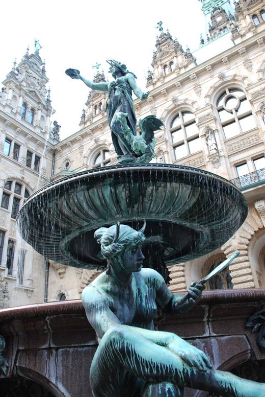 Brunnen im Innenhof des Rathaus