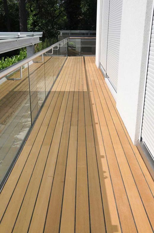 Schiffsdeck Terrassen