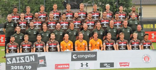 Mannschaftsfoto des FC St. Pauli Saison 2018/2019