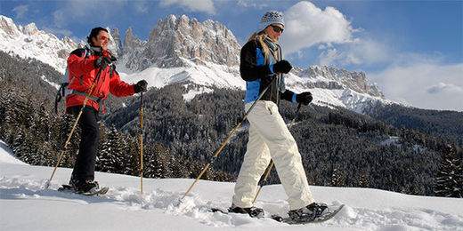 Schneeschuhwandern mit Singer Reisen & Versicherungen