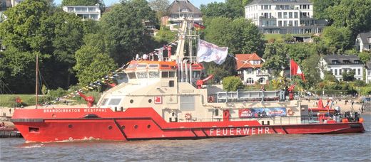 830. Hafengeburtstag Auslaufparade