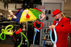 Luftballonknstler Clown Ballontiere 