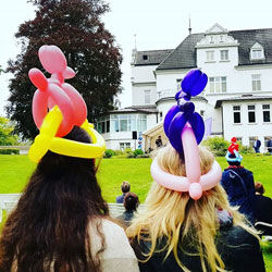 Luftballonknstler Clown Ballontiere 