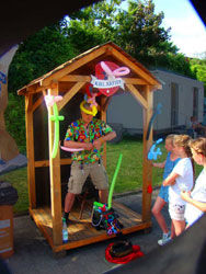 Luftballonknstler Clown Ballontiere 