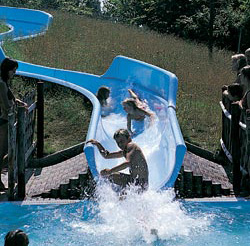 Wasserrutsche im Freibad Aschberg