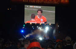 Ruud van Nistelrooy in Hamburg beim Fanfest - Bald beim HSV im Volkspark?