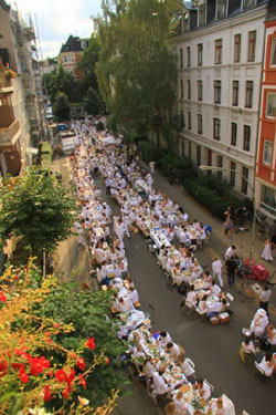 Das erste Weiße Dinner Hamburg fand in der Schopstraße statt, (c) by Heiko Wessling