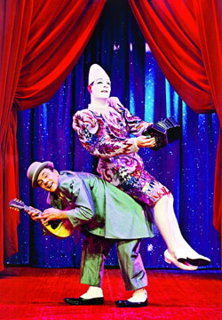 Les Rossyann aus Frankreich sorgen für kurzweilige Unterhaltung!, (c) by Circus-Krone.de