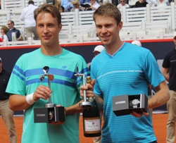 Doppelsieger Kontinen und Peers 