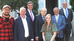Vorstand Hamburger Renn-Club mit Caterern